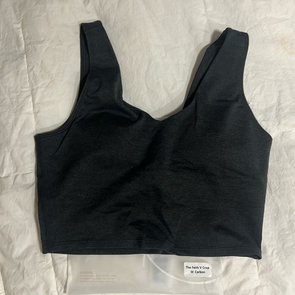 Brand new faith v crop - Picture 1 of 1